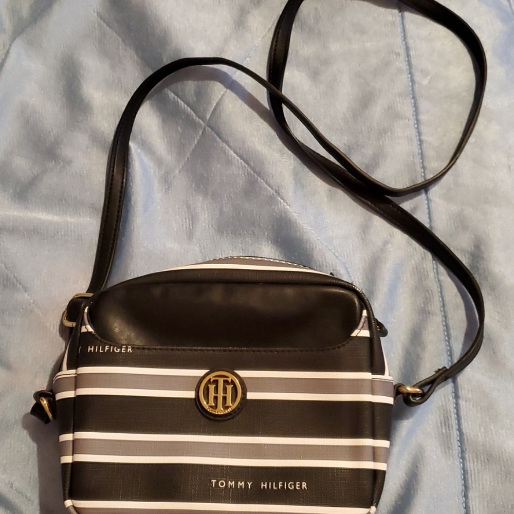 Tommy Hifiger crossbody